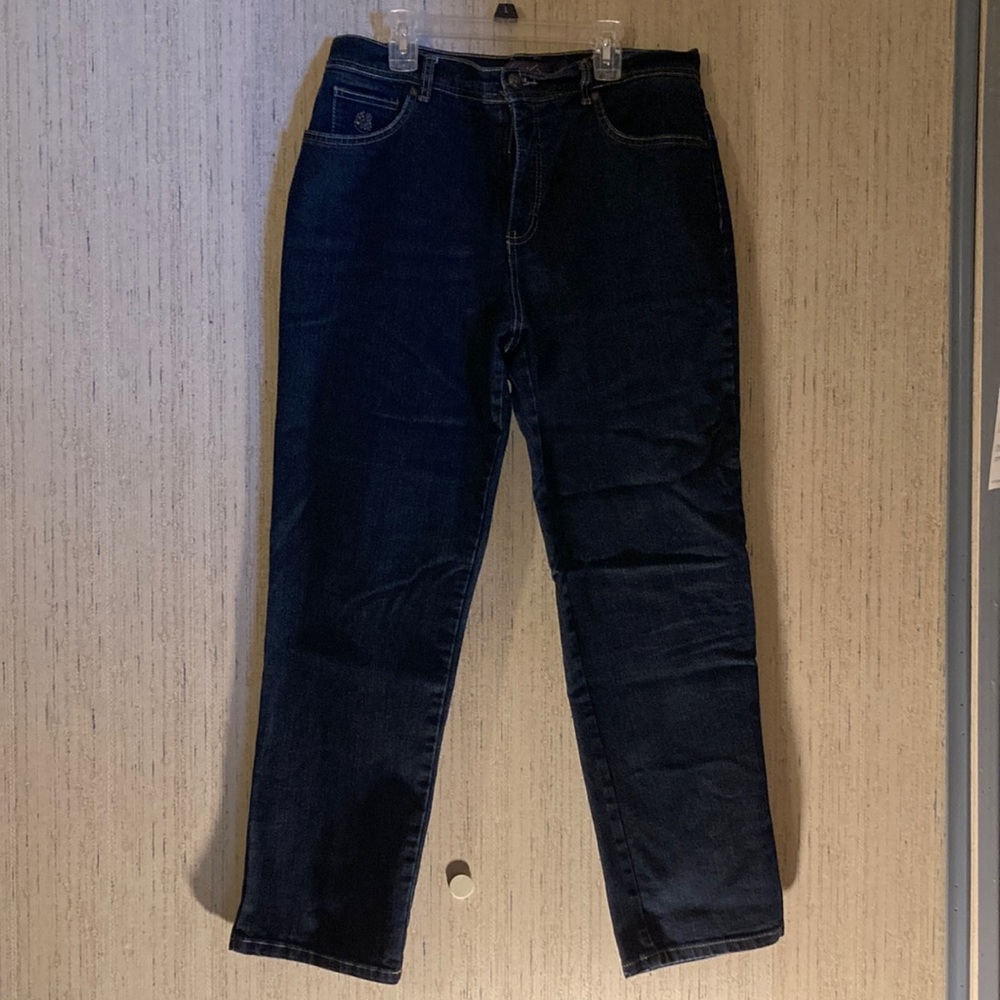 Gloria Vanderbilt jeans. Size 12 shirt